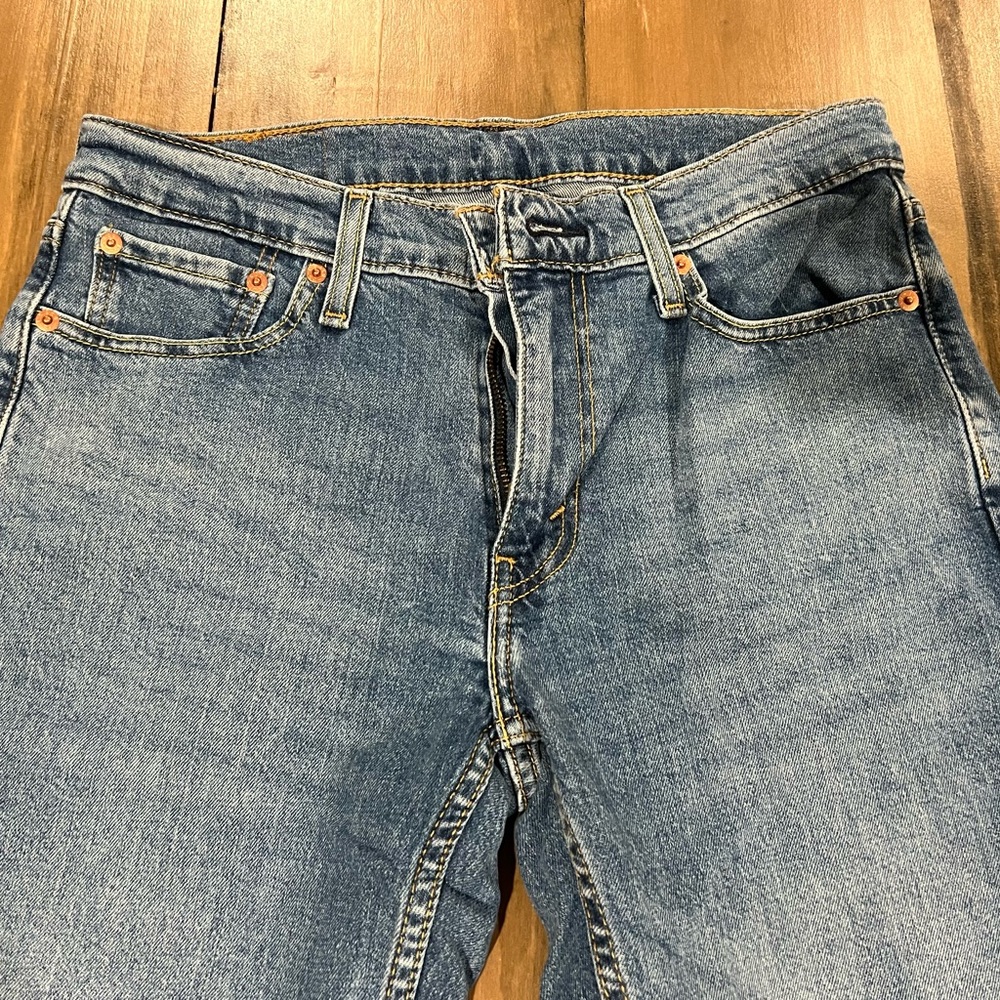 Levi’s Men’s 514 Straight Fit Denim Jeans, Size 30x32, Light Wash